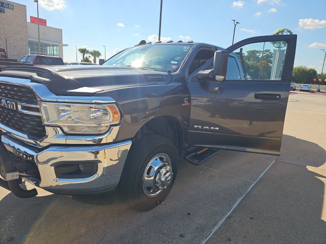 Used 2022 RAM 3500 Big Horn w/ Cold Weather Group AWD/4WD image 11