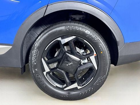 New 2026 Kia Sportage EX AWD/4WD image 10