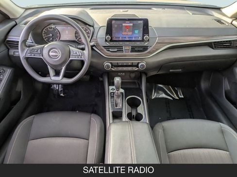 Used 2024 Nissan Altima 2.5 SV image 13