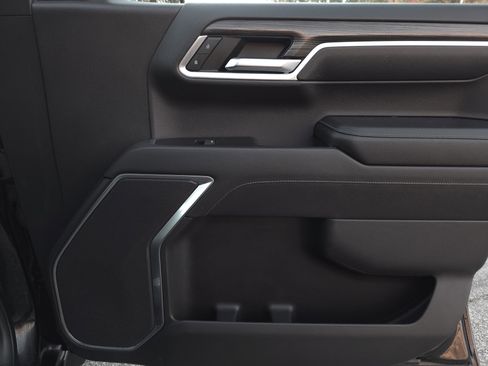 Used 2022 Chevrolet Silverado 1500 LT image 39