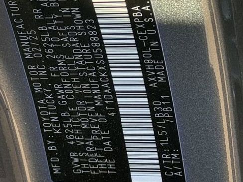 Used 2025 Toyota Camry XSE w/ Premium Package image 10