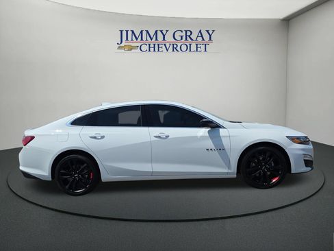 Used 2025 Chevrolet Malibu LT w/ Redline Edition FWD image 6