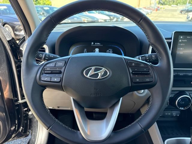 Used 2026 Hyundai Venue SEL FWD image 15