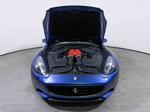 Used 2010 Ferrari California image 11