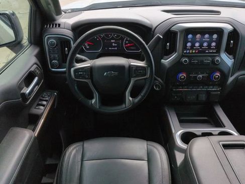 Used 2020 Chevrolet Silverado 1500 LT Trail Boss AWD/4WD image 15