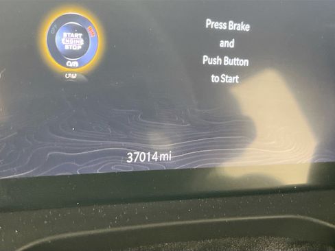 Used 2023 Jeep Grand Cherokee Laredo w/ Luxury Tech Group I AWD/4WD image 12