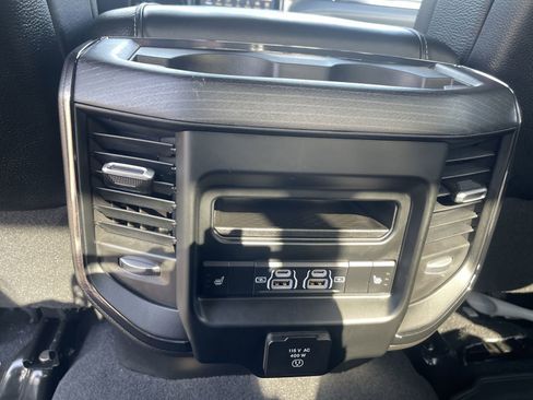 New 2024 RAM 2500 Limited image 37