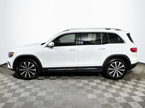 Used 2022 Mercedes-Benz GLB 250 4MATIC w/ Premium Package Lite image 4
