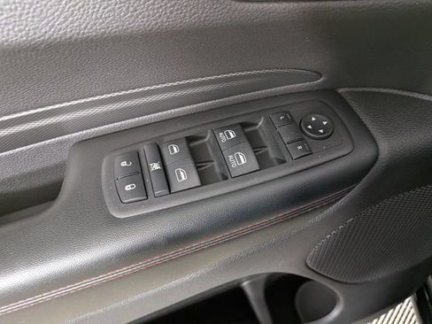 Used 2025 Dodge Durango GT AWD/4WD image 15