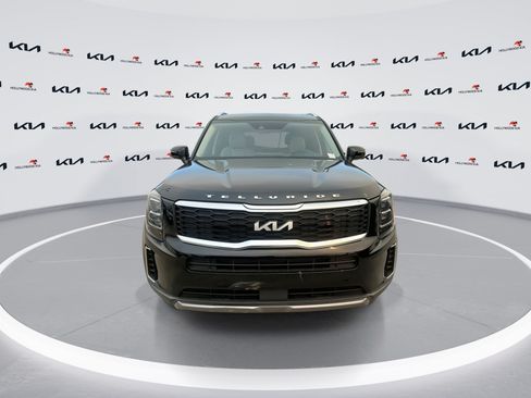 Certified 2022 Kia Telluride EX w/ EX Premium Package FWD image 3