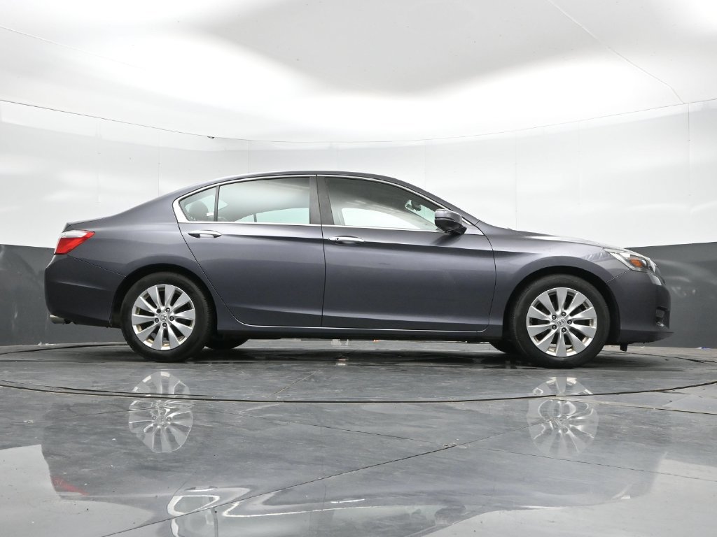 Used 2015 Honda Accord EX image 19
