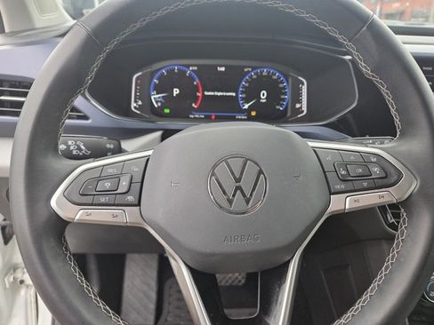 Used 2022 Volkswagen Taos SE w/ IQ.Drive SE Package image 8