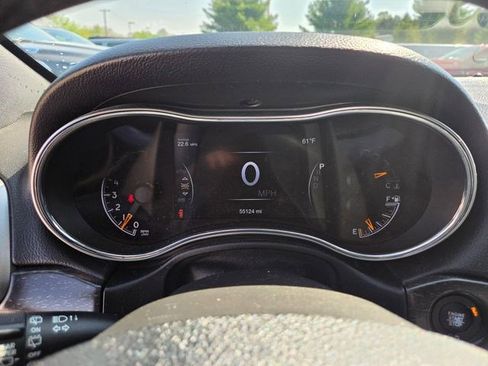 Used 2018 Jeep Grand Cherokee Limited image 4