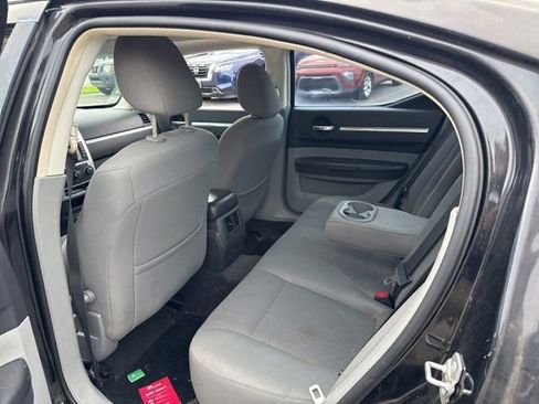 Used 2010 Dodge Charger SXT w/ Sun & Sound Group RWD image 19