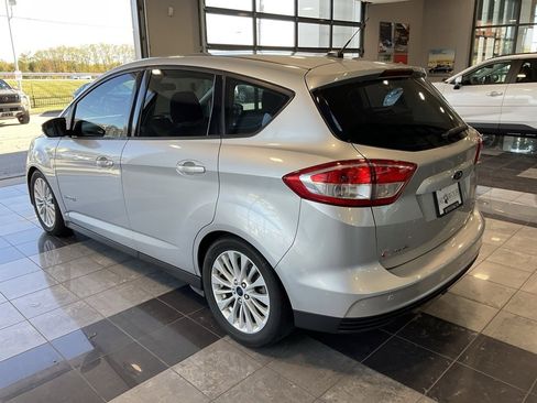 Used 2017 Ford C-MAX SE w/ Equipment Group 201A image 5
