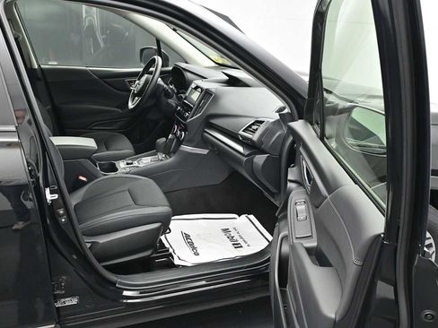 Used 2023 Subaru Forester Premium AWD/4WD image 39