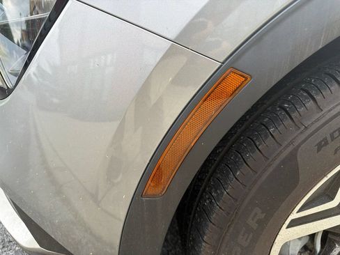 Used 2023 Kia Sportage LX FWD image 16