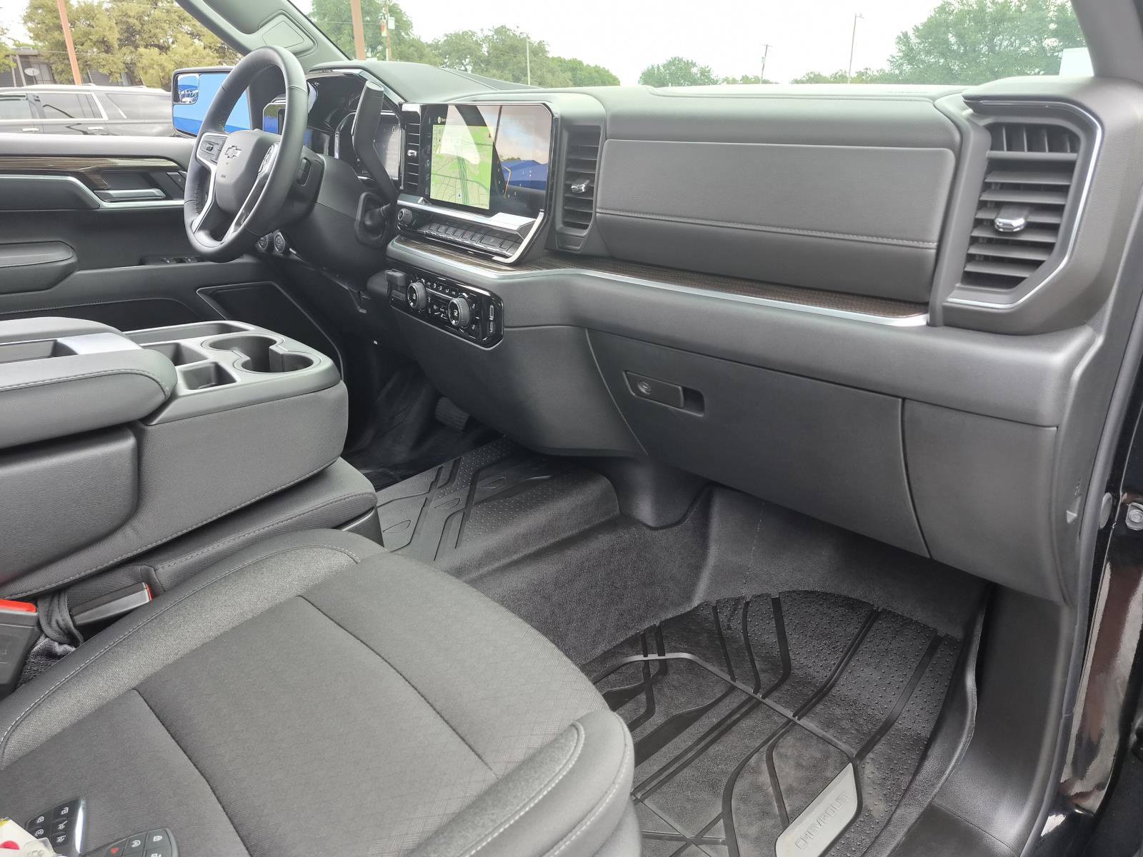 Used 2026 Chevrolet Silverado 1500 RST w/ RST Select Package AWD/4WD image 8
