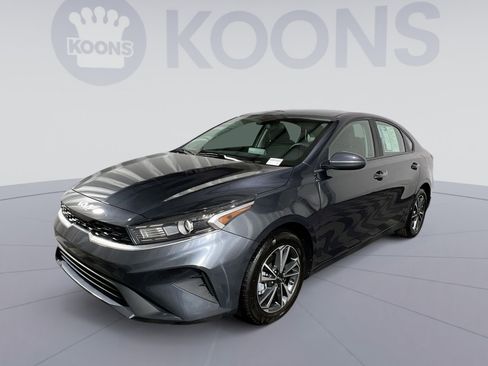 Used 2024 Kia Forte LXS image 1