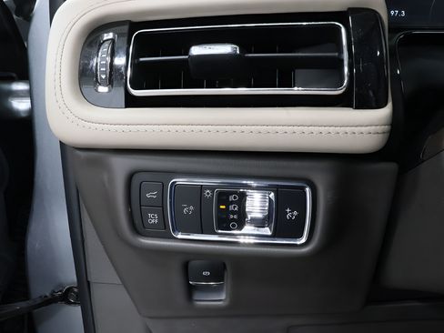 Used 2023 Lincoln Nautilus Reserve w/ Equipment Group 201A AWD/4WD image 20