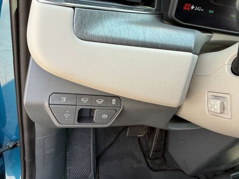 Used 2024 Kia EV9 Land AWD/4WD image 34