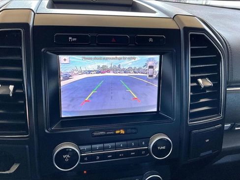 Used 2019 Ford Expedition Max Limited image 14