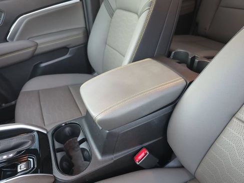 Certified 2024 Chevrolet Colorado ZR2 w/ ZR2 Convenience Package III AWD/4WD image 27