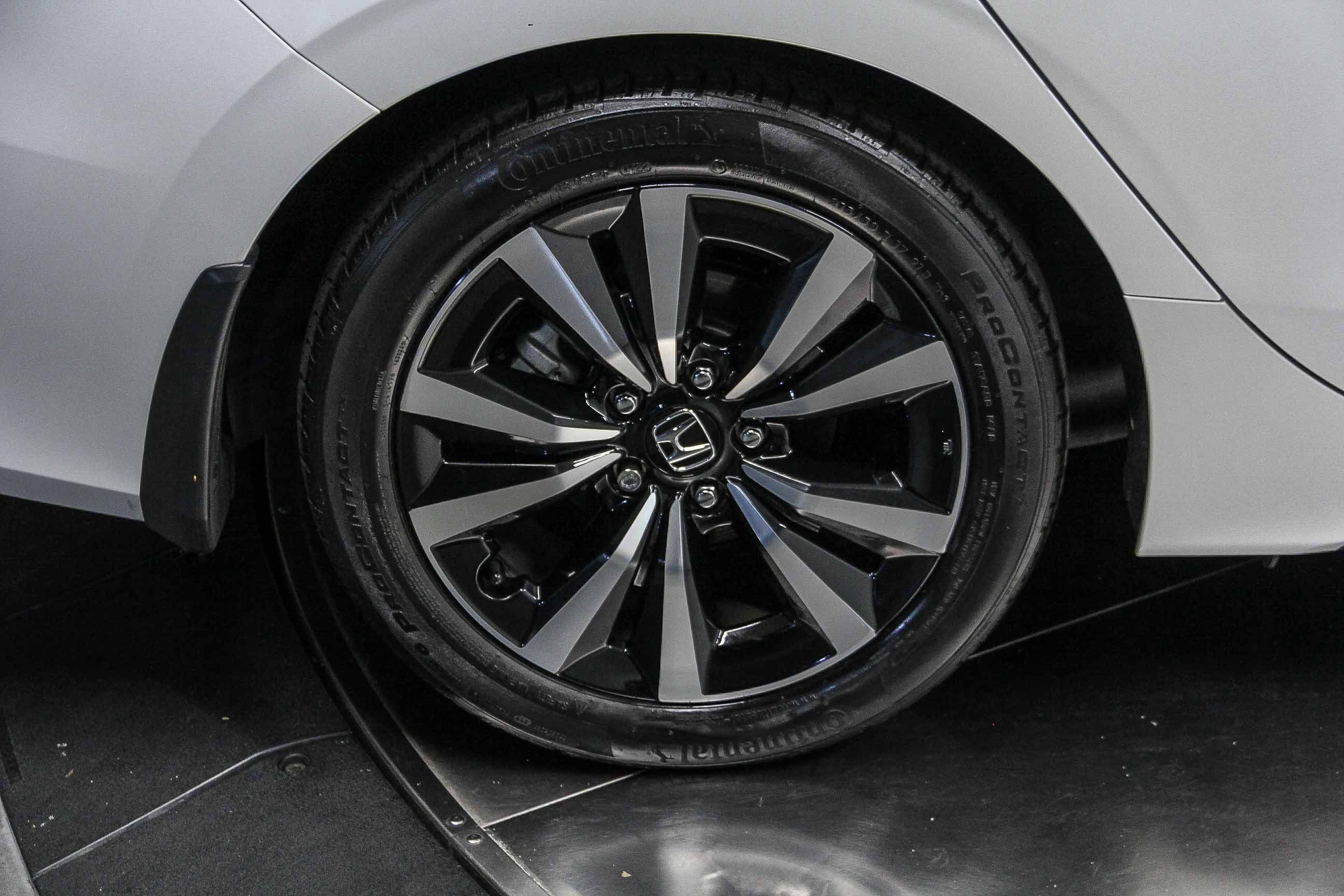Used 2023 Honda Civic EX-L image 8