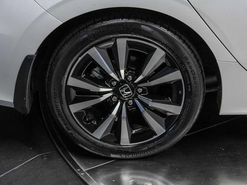 Used 2023 Honda Civic EX-L image 8