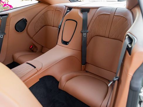 Used 2026 Aston Martin DB12 Coupe RWD image 17