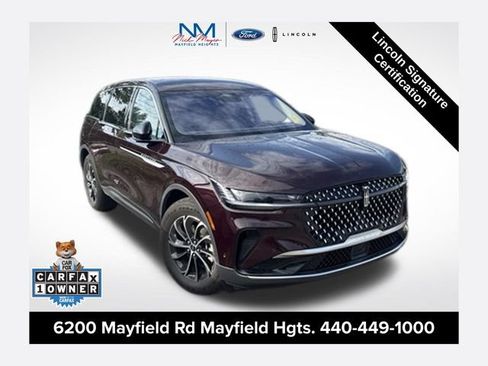 Used 2024 Lincoln Nautilus Premier AWD/4WD image 1