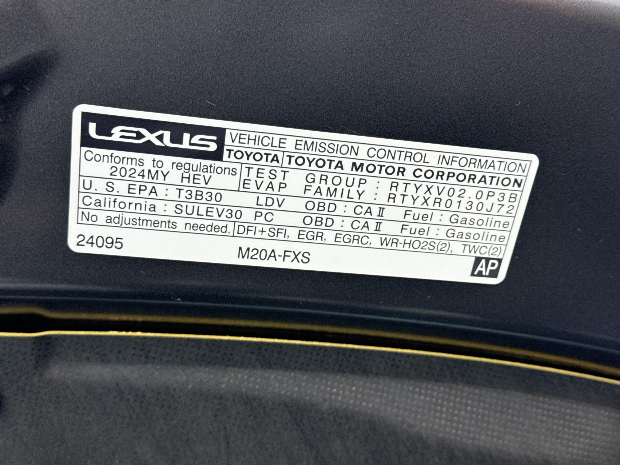 Used 2024 Lexus UX 250h FWD image 21