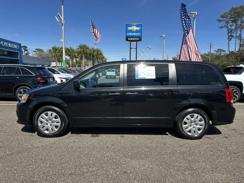 Used 2019 Dodge Grand Caravan SE image 13