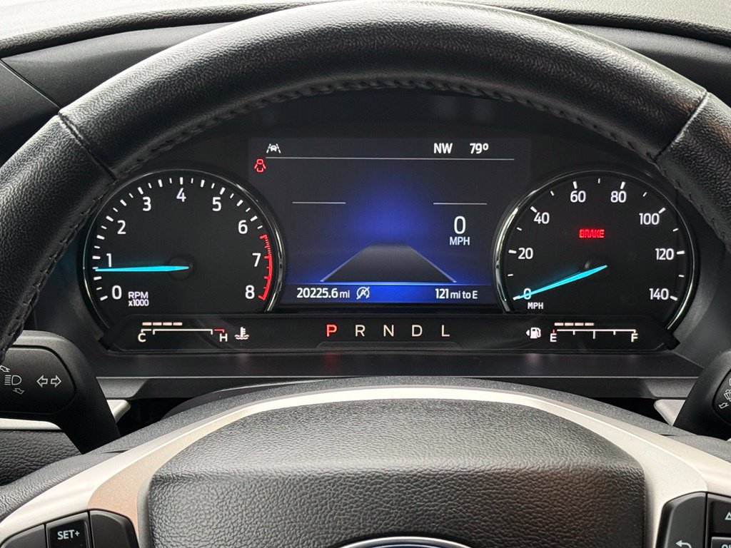 Used 2024 Ford Explorer XLT AWD/4WD image 19