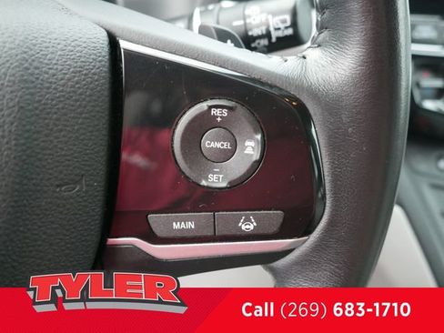 Used 2018 Honda Odyssey EX-L image 27