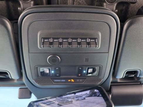 Used 2025 Ford Bronco Badlands AWD/4WD image 33