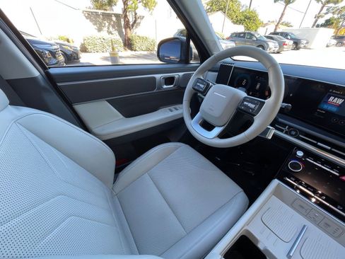 Used 2025 Hyundai Santa Fe SEL image 36