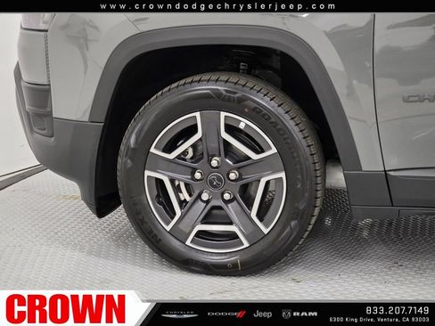 New 2026 Jeep Cherokee Laredo AWD/4WD image 9