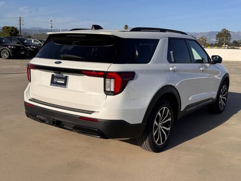 New 2026 Ford Explorer ST-Line image 12