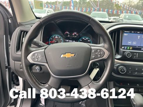 Used 2022 Chevrolet Colorado LT w/ LT Convenience Package image 19