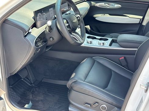 New 2026 Genesis GV70 2.5T Advanced AWD/4WD image 11