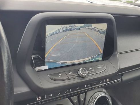 Used 2018 Chevrolet Camaro SS RWD image 26
