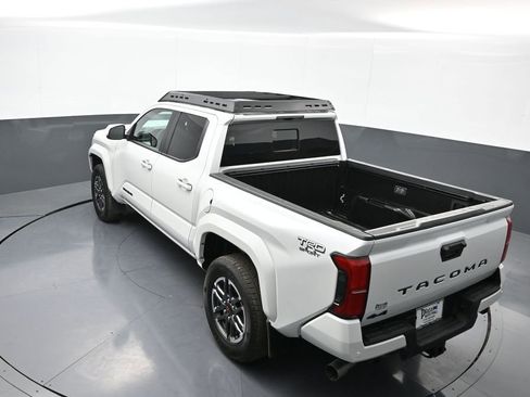 New 2024 Toyota Tacoma TRD Sport w/ TRD Sport Upgrade Package AWD/4WD image 37