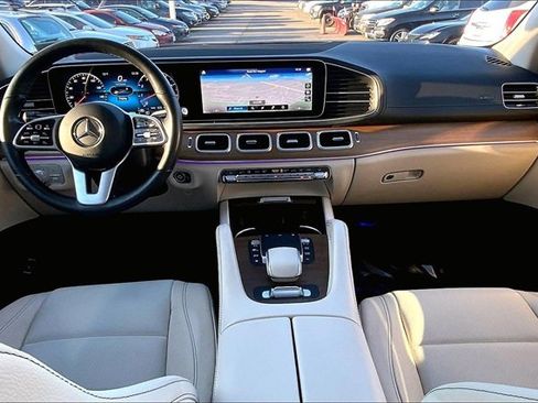 Certified 2022 Mercedes-Benz GLS 450 4MATIC image 12