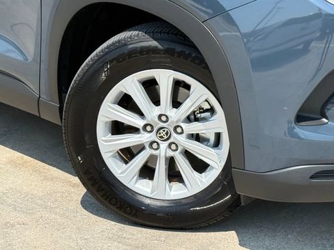 Used 2026 Toyota Grand Highlander AWD image 2