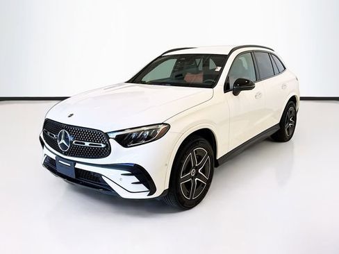 Certified 2025 Mercedes-Benz GLC 300 4MATIC image 1