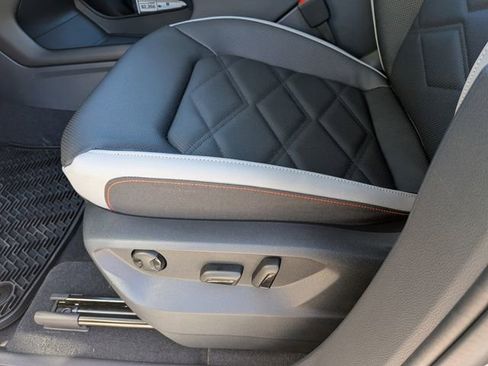 New 2026 Volkswagen Atlas Peak Edition image 22