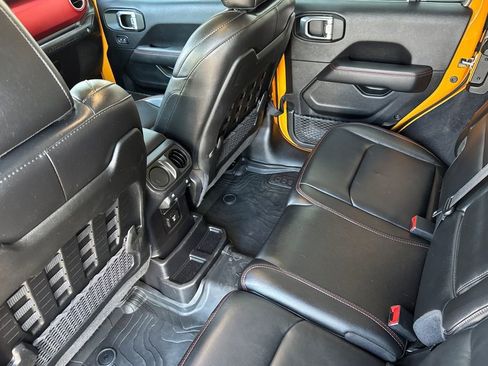Used 2021 Jeep Wrangler Unlimited Rubicon AWD/4WD image 12