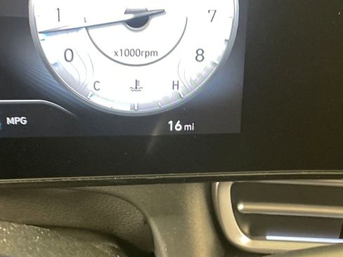 New 2026 Hyundai Elantra Limited image 21