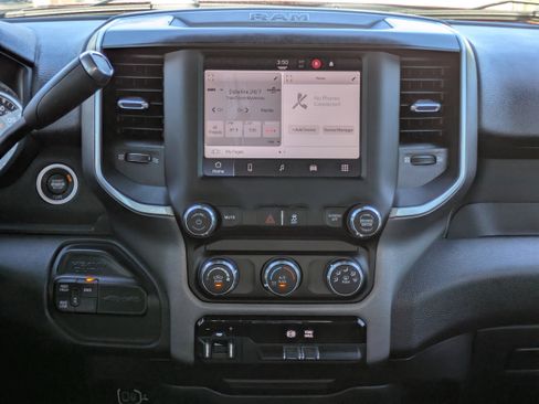 Used 2022 RAM 2500 Big Horn image 5